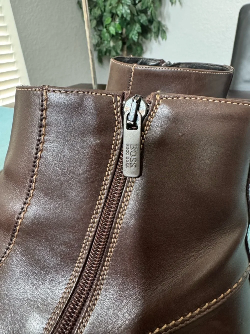 BOSS Hugo Boss brown leather ankle boots size 8